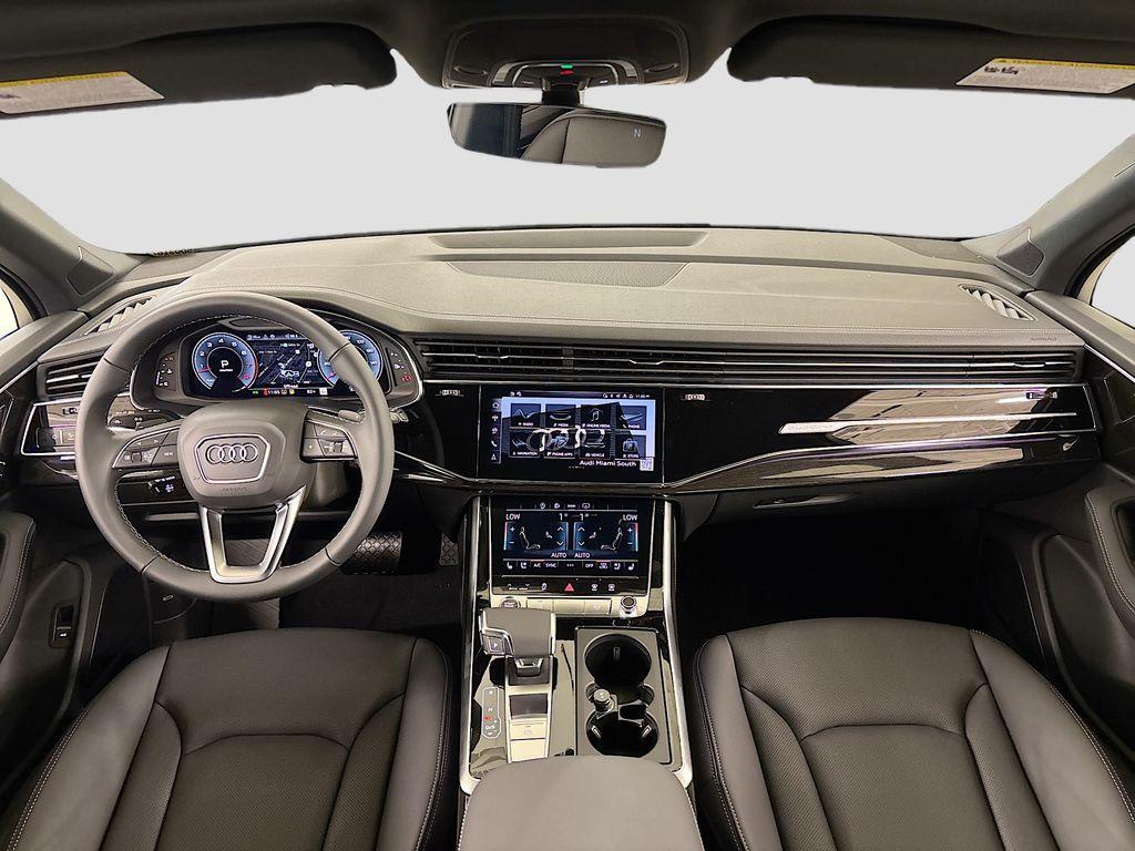 new 2025 Audi Q7 car, priced at $71,705