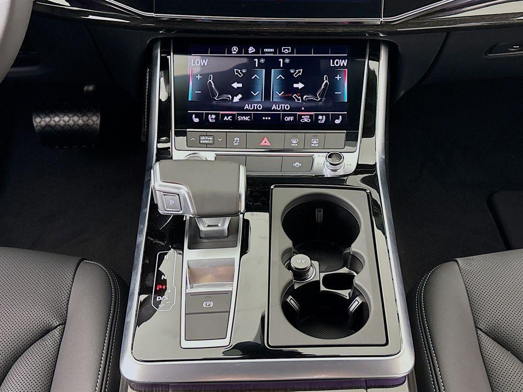 new 2025 Audi Q7 car, priced at $71,450
