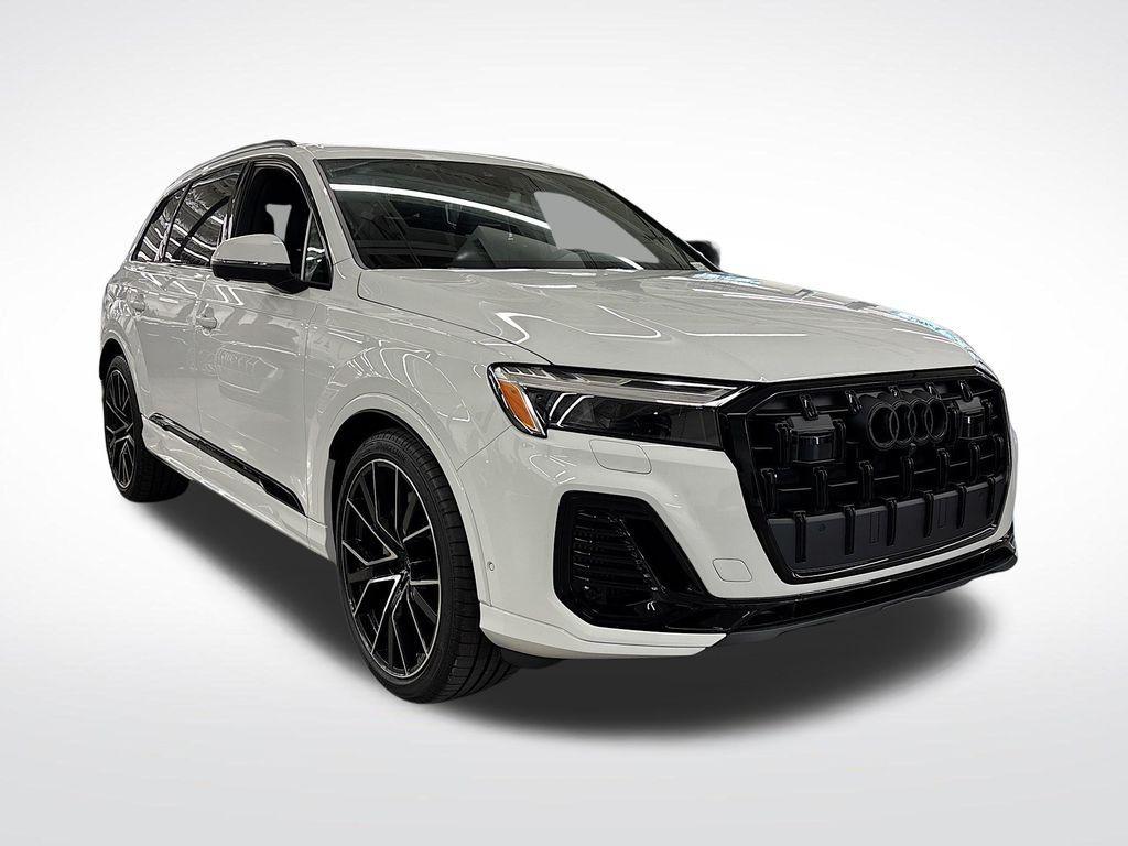 new 2025 Audi Q7 car, priced at $74,645