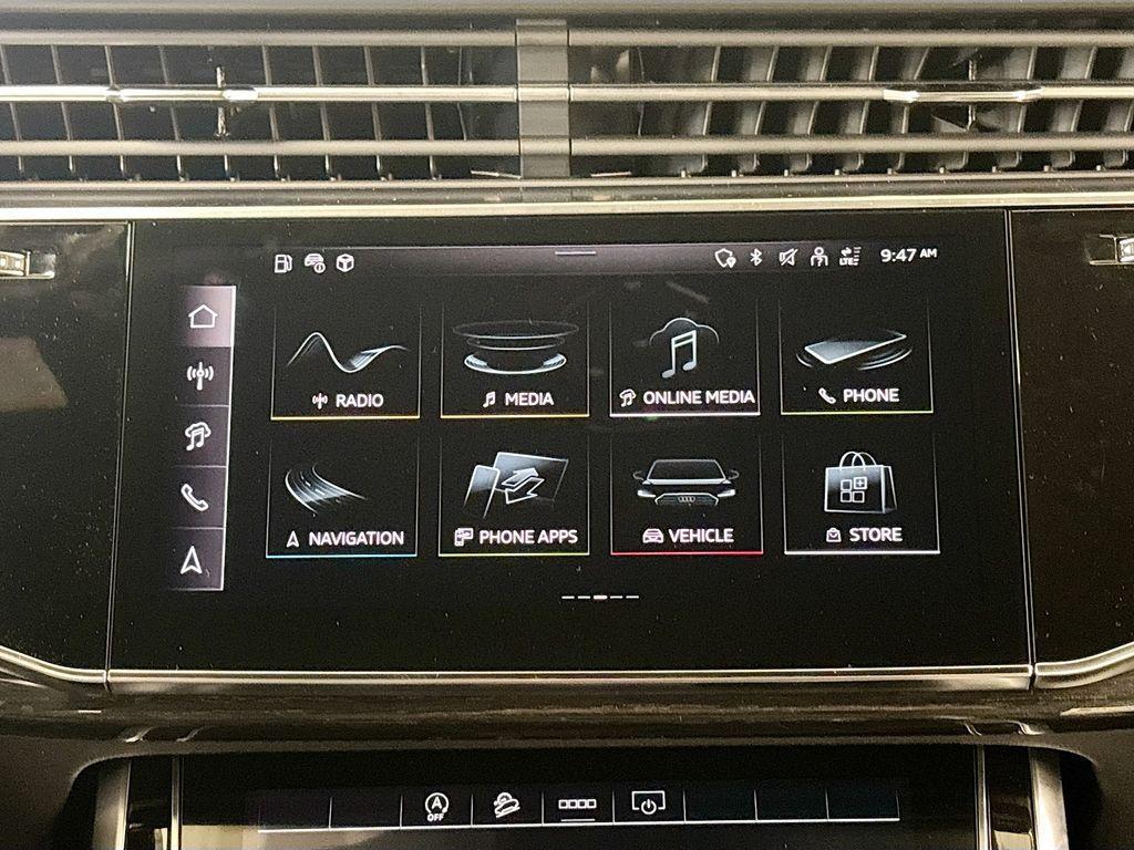 new 2025 Audi Q7 car, priced at $74,645