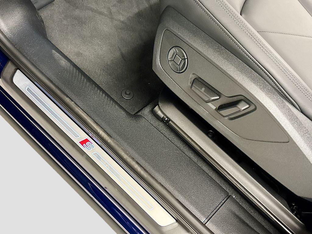 new 2025 Audi Q3 car, priced at $41,560