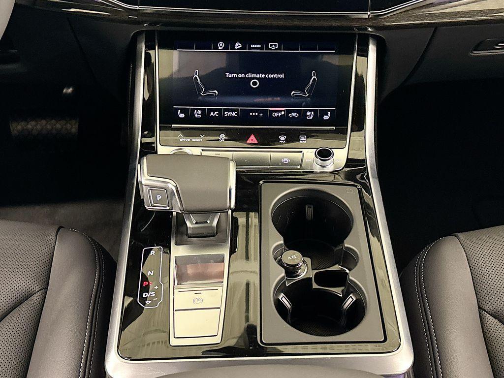 new 2025 Audi Q7 car, priced at $71,850