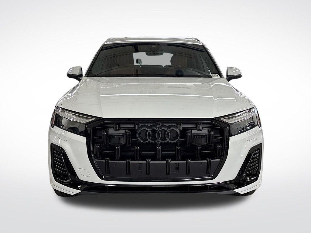 new 2025 Audi Q7 car, priced at $75,395