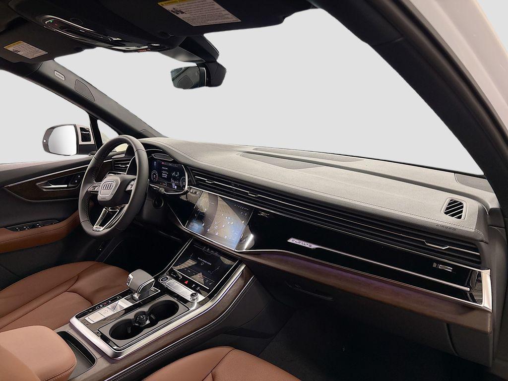 new 2025 Audi Q7 car, priced at $75,395