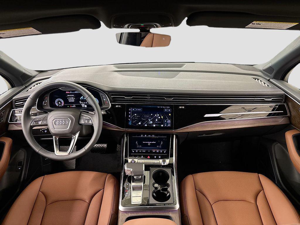 new 2025 Audi Q7 car, priced at $75,395