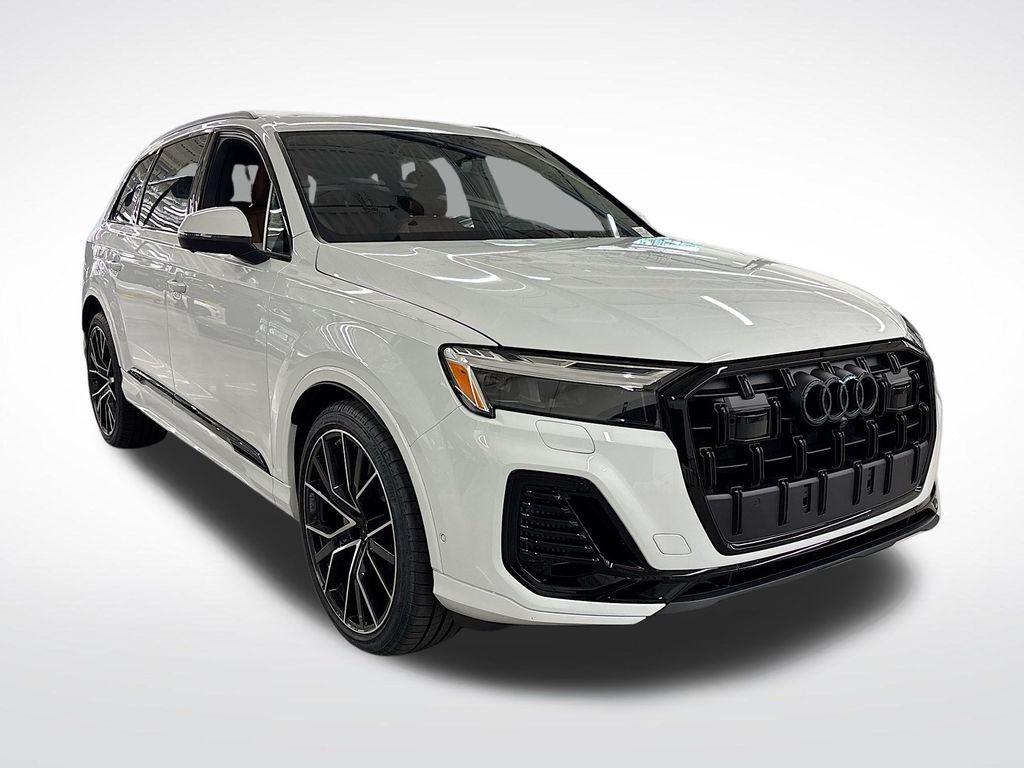 new 2025 Audi Q7 car, priced at $75,395