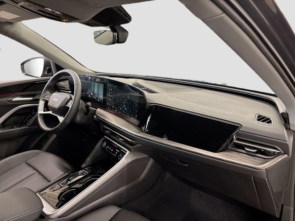 new 2025 Audi Q5 car, priced at $55,190