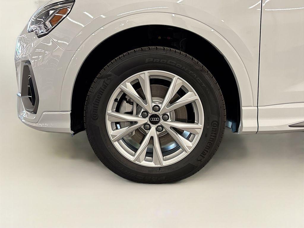 new 2025 Audi Q3 car, priced at $45,200