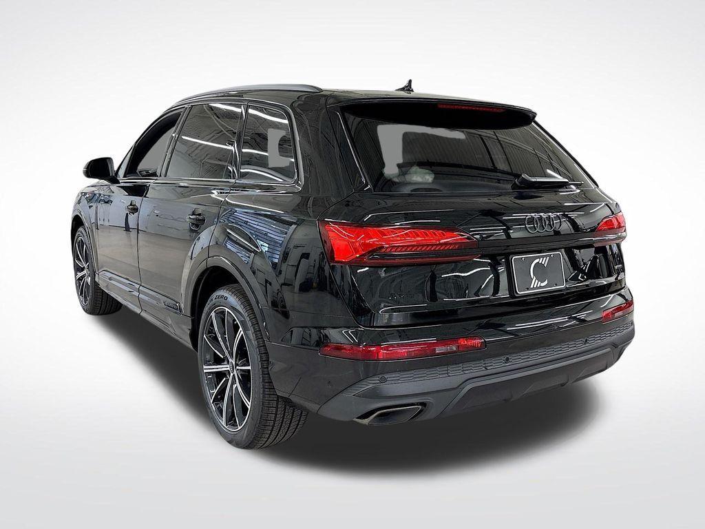 new 2025 Audi Q7 car, priced at $68,200