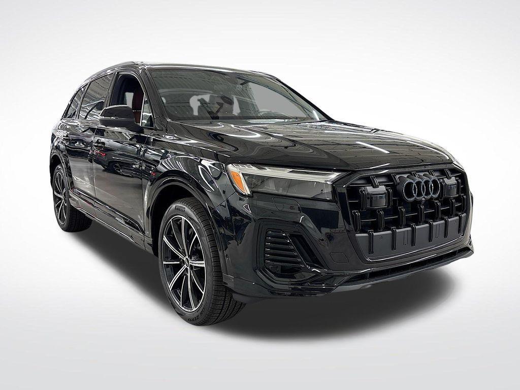 new 2025 Audi Q7 car, priced at $68,200