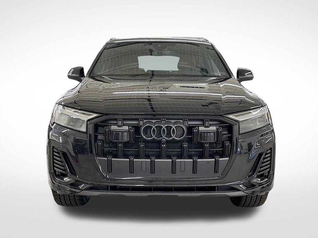 new 2025 Audi Q7 car, priced at $68,200