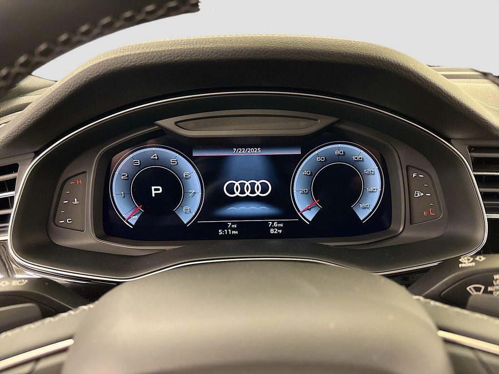 new 2025 Audi Q7 car, priced at $68,200
