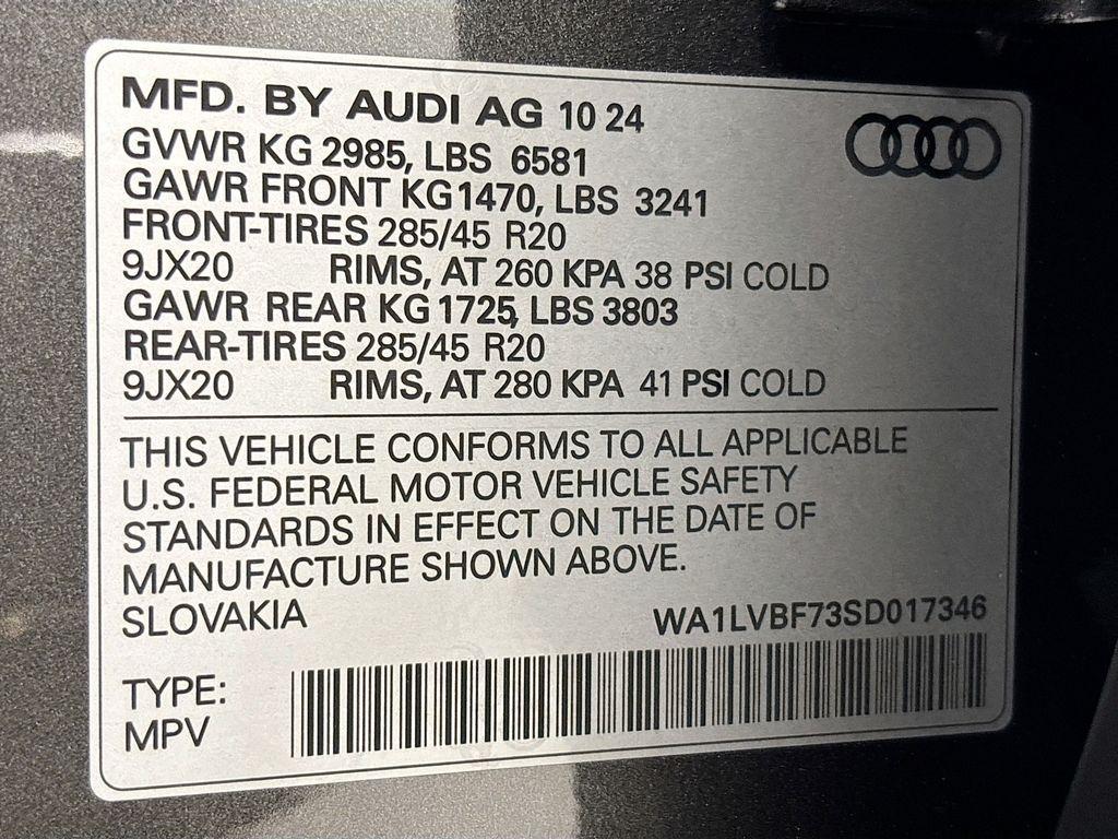 new 2025 Audi Q7 car, priced at $74,520