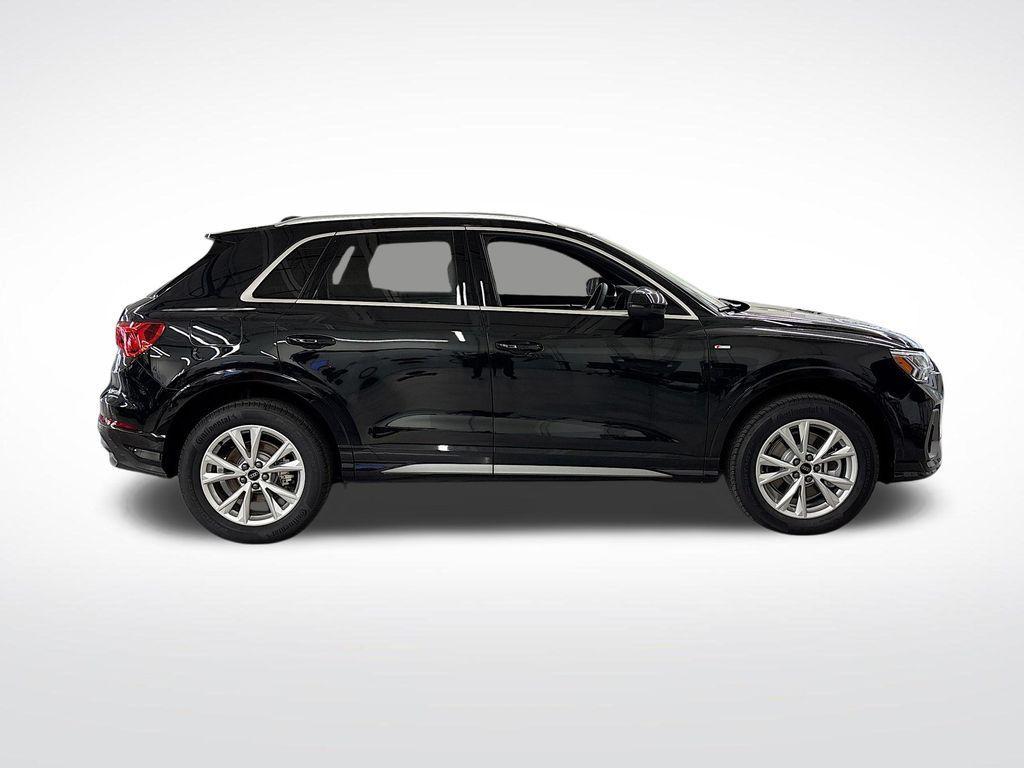 new 2025 Audi Q3 car, priced at $41,560