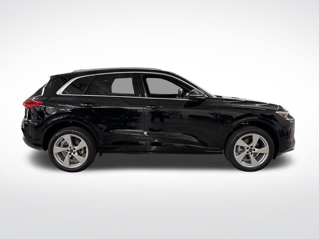 new 2025 Audi Q5 car, priced at $58,300