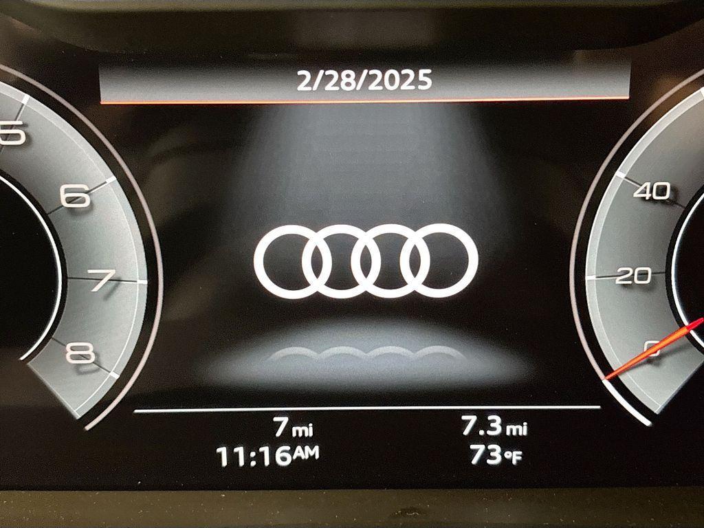 new 2025 Audi Q7 car, priced at $71,790