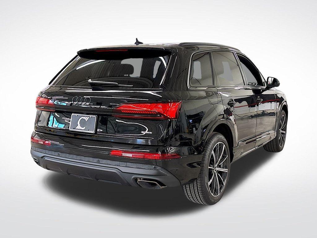 new 2025 Audi Q7 car, priced at $71,790