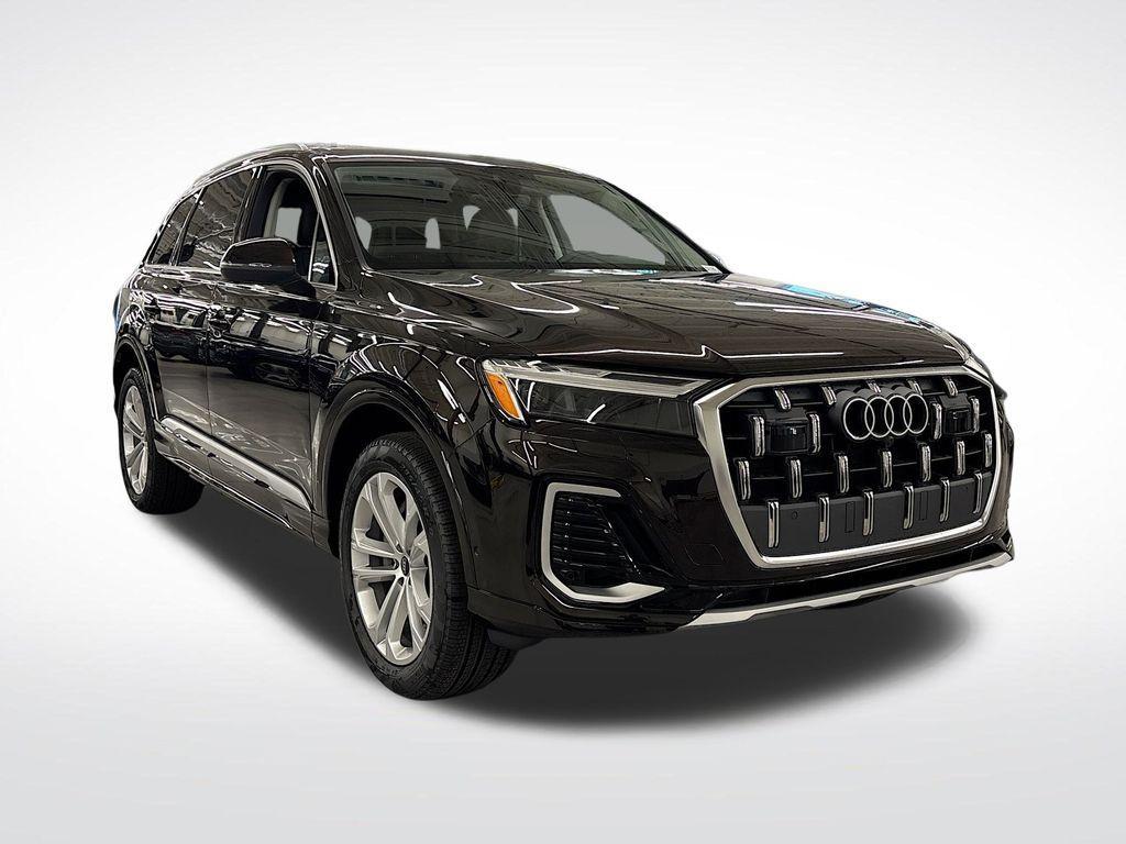 new 2025 Audi Q7 car, priced at $66,920
