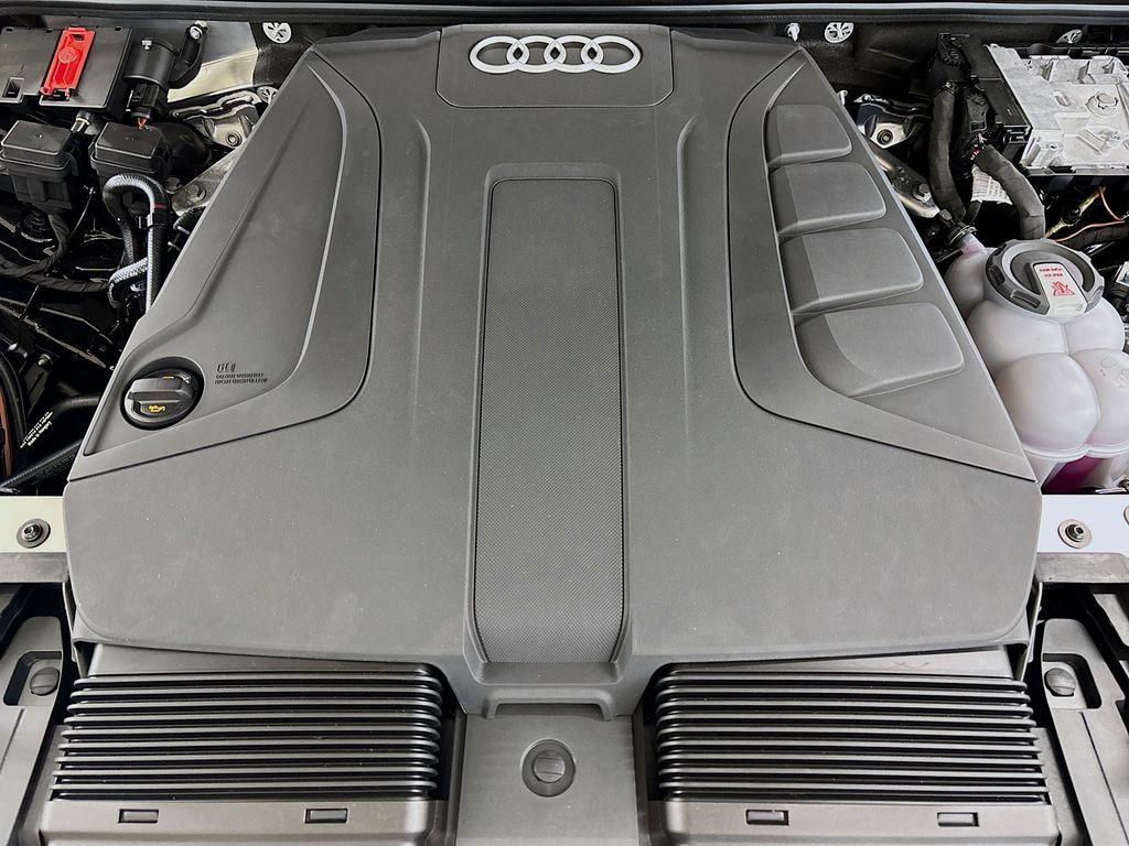 new 2025 Audi Q7 car, priced at $66,920
