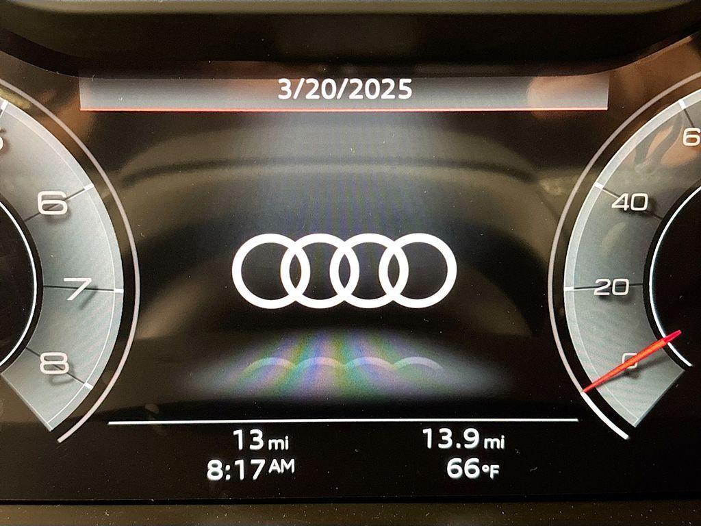 new 2025 Audi Q7 car, priced at $66,920