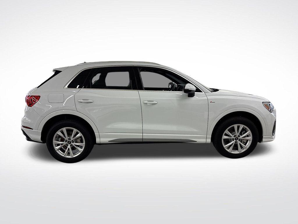 new 2025 Audi Q3 car, priced at $41,560