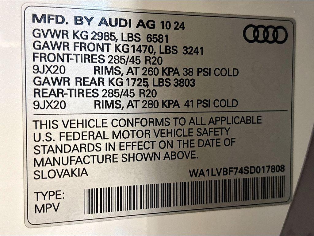 new 2025 Audi Q7 car, priced at $72,220