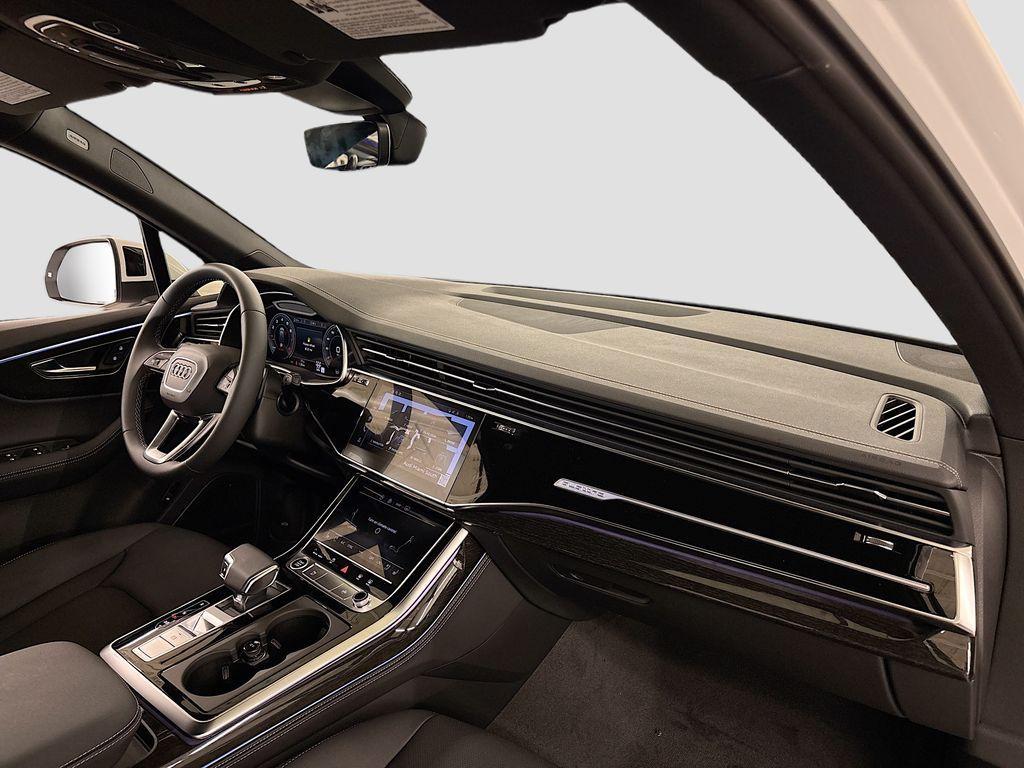 new 2025 Audi Q7 car, priced at $71,705