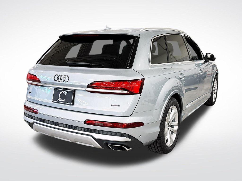 new 2025 Audi Q7 car, priced at $71,045