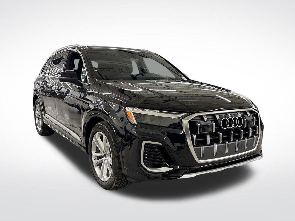 new 2025 Audi Q7 car, priced at $71,705