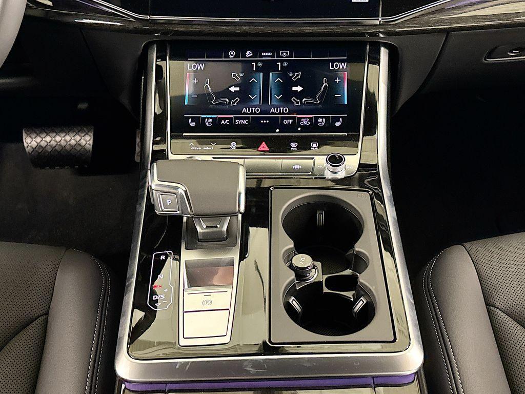 new 2025 Audi Q7 car, priced at $71,705