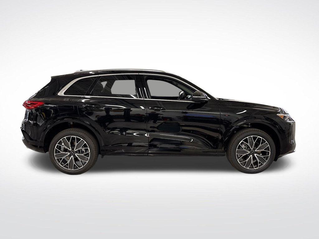 new 2025 Audi Q5 car, priced at $57,975