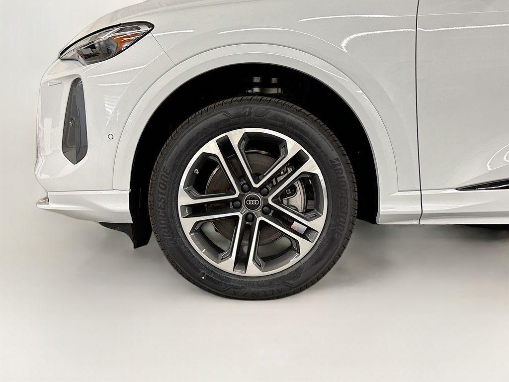 new 2025 Audi Q5 car, priced at $54,775