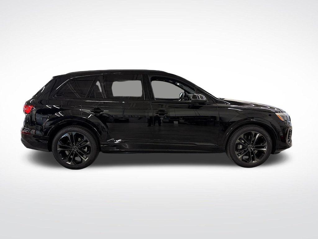 new 2026 Audi Q7 car, priced at $78,140
