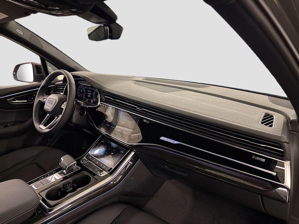 new 2025 Audi Q7 car, priced at $63,800