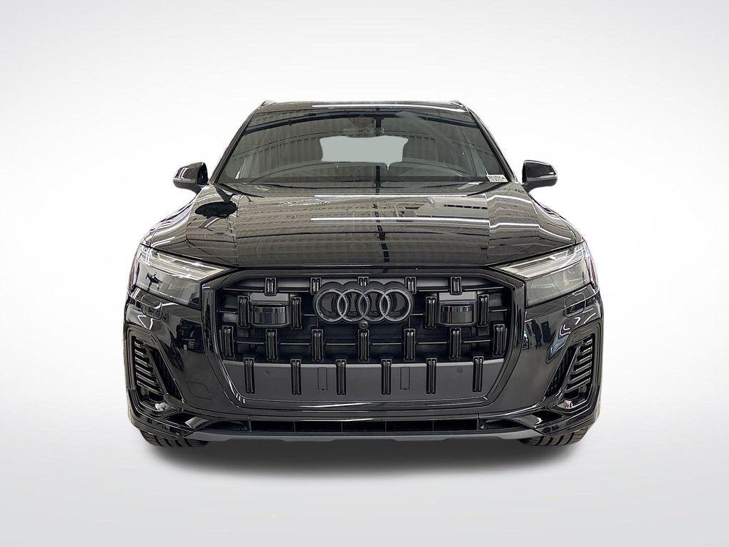 new 2025 Audi Q7 car, priced at $75,305