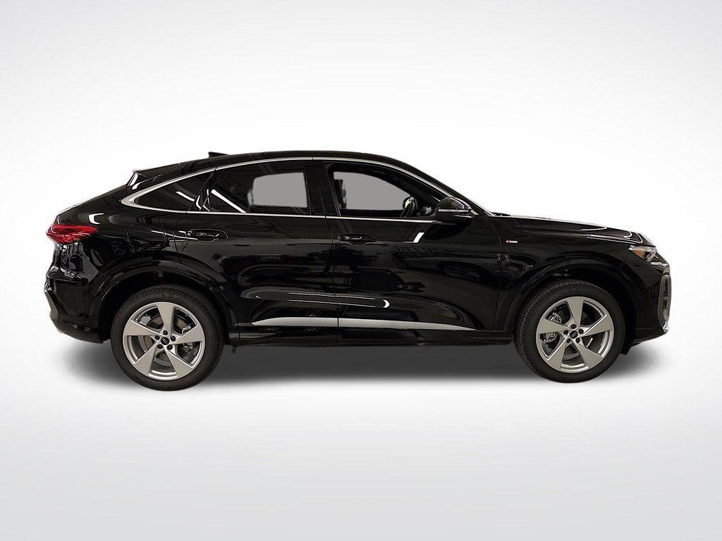 new 2025 Audi Q5 Sportback car, priced at $60,725