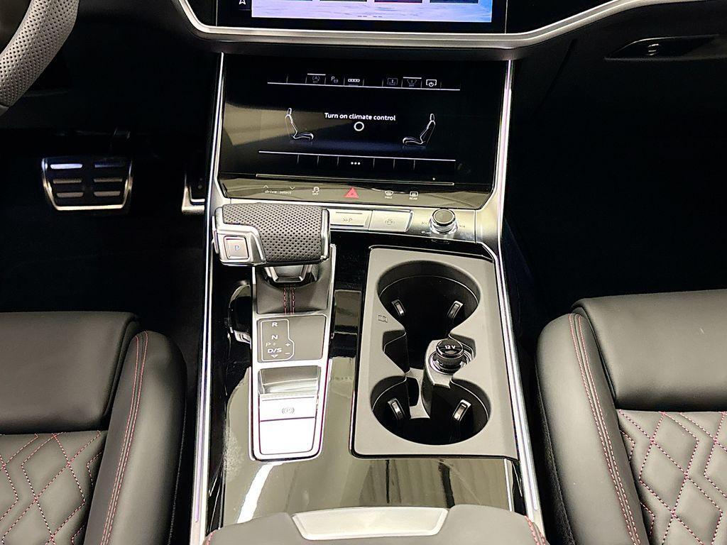new 2025 Audi S6 car, priced at $92,085