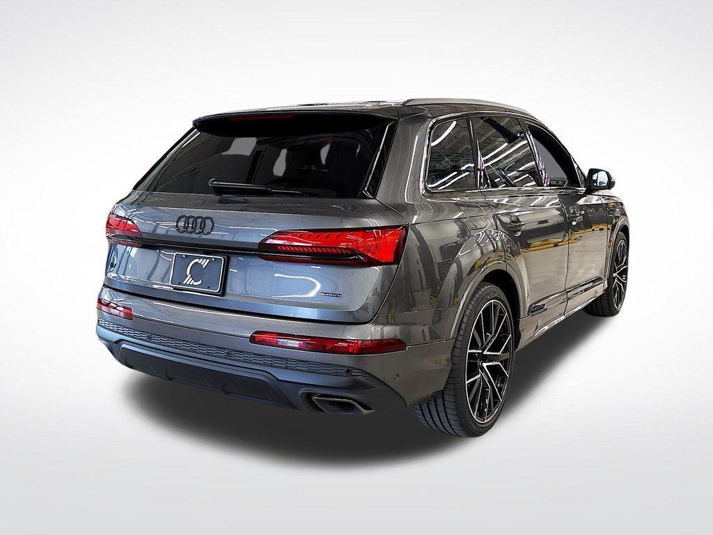 new 2025 Audi Q7 car, priced at $78,200