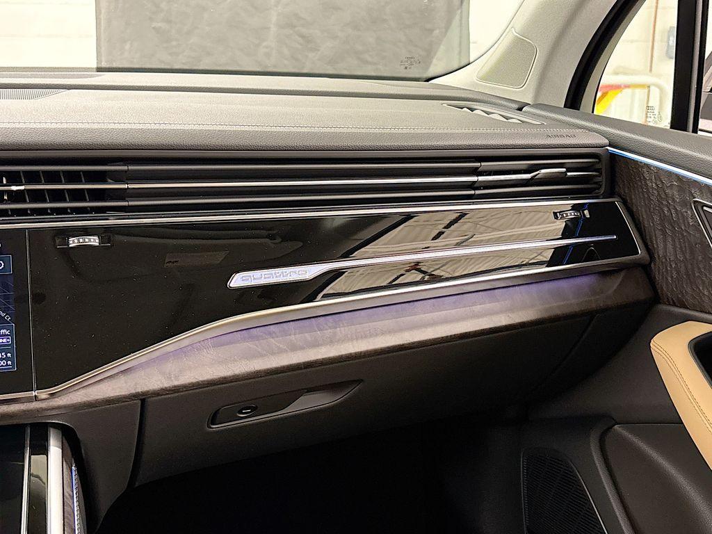 new 2025 Audi Q7 car, priced at $70,955