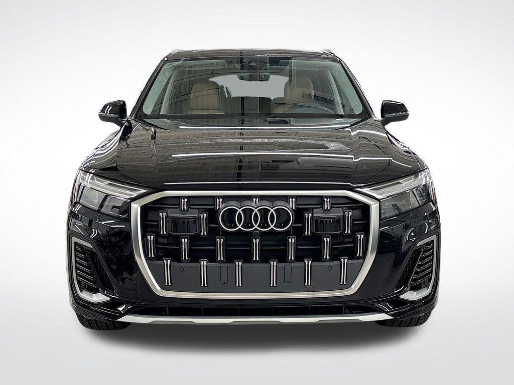 new 2025 Audi Q7 car, priced at $70,955
