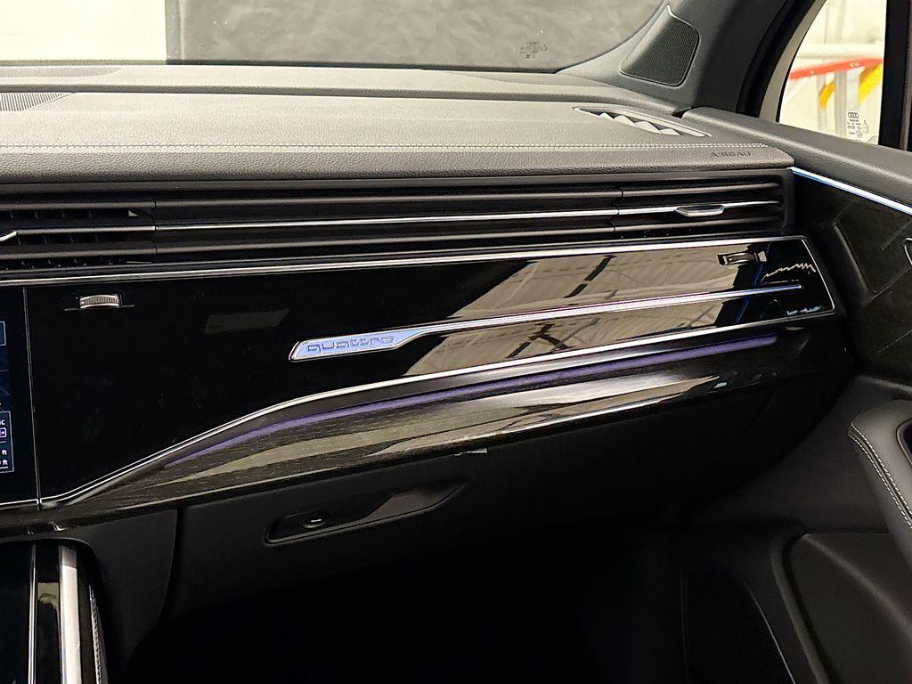 new 2025 Audi Q7 car, priced at $73,805