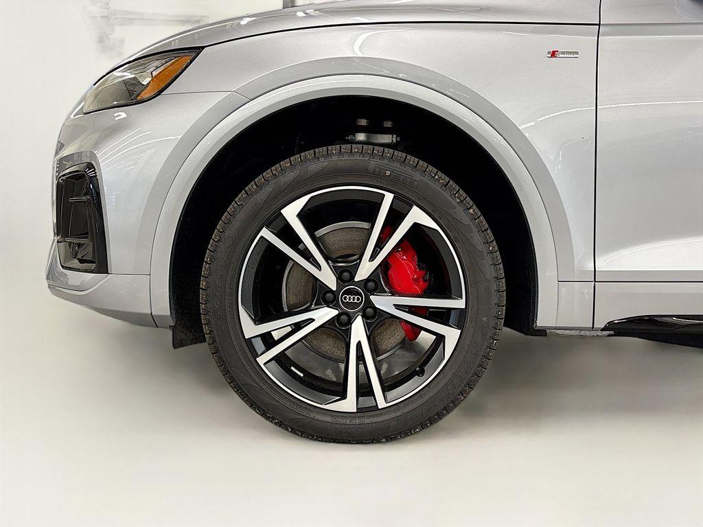 new 2025 Audi Q5 car, priced at $58,910