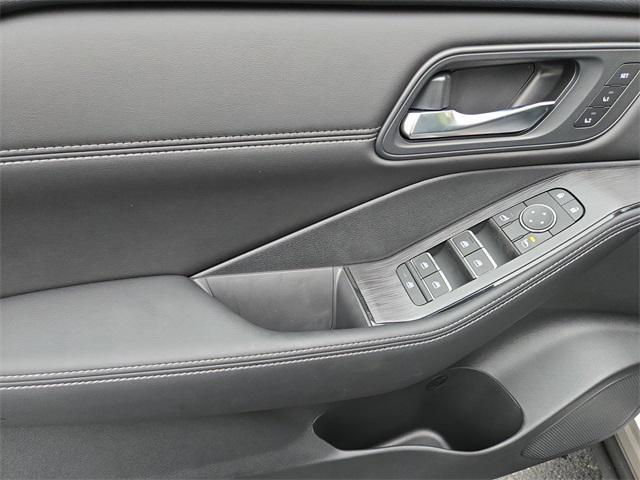 new 2025 Nissan Rogue car, priced at $41,175
