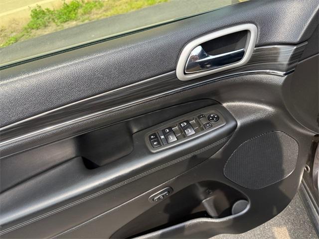 used 2021 Jeep Grand Cherokee car, priced at $26,996