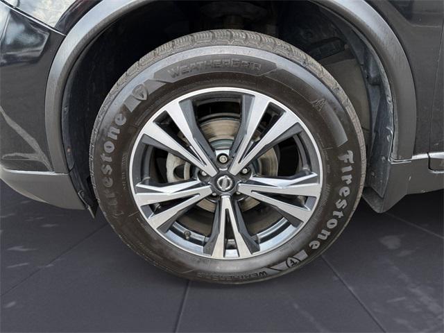 used 2017 Nissan Rogue car, priced at $15,887