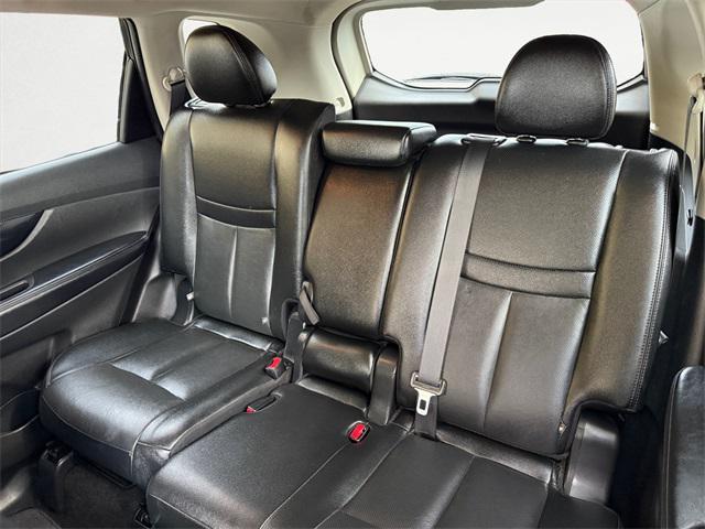 used 2017 Nissan Rogue car, priced at $15,887