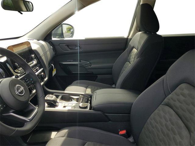 new 2025 Nissan Pathfinder car, priced at $44,375