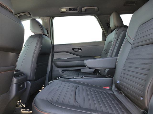 new 2025 Nissan Pathfinder car, priced at $47,620