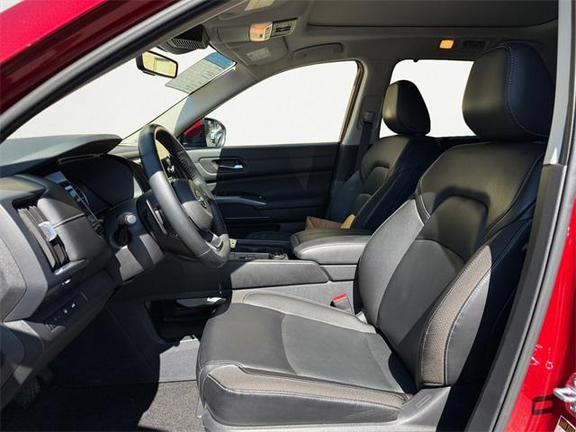 used 2023 Nissan Pathfinder car, priced at $36,998