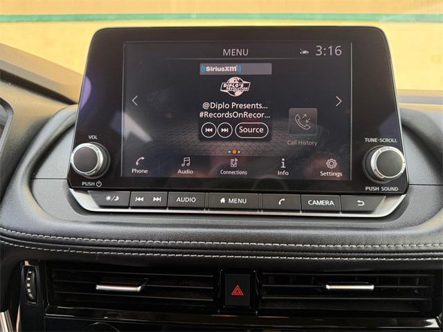 used 2022 Nissan Rogue car, priced at $25,987